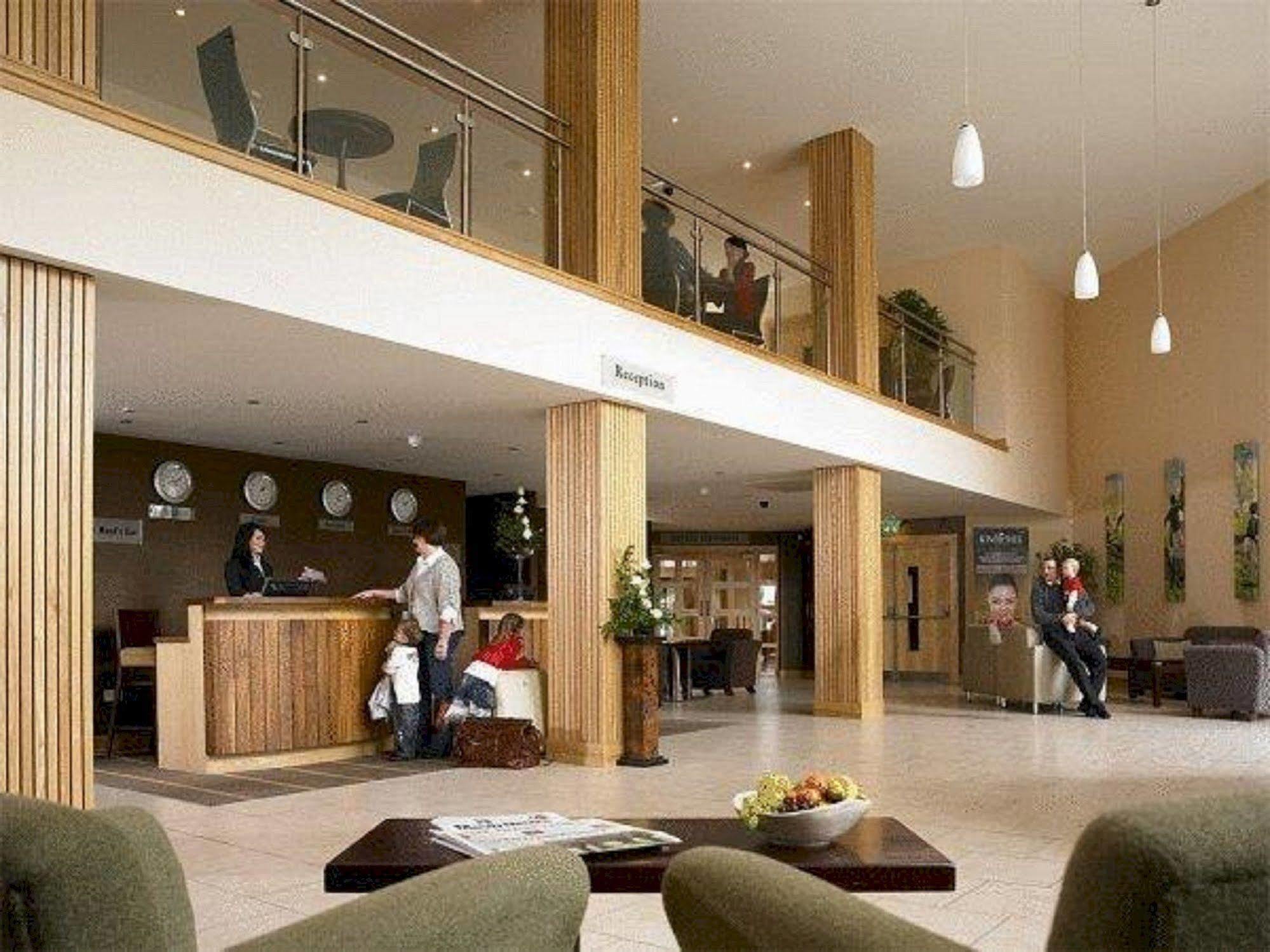 Breaffy Woods Hotel Касълбар Екстериор снимка