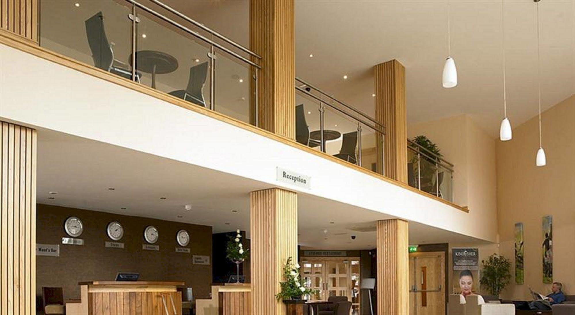 Breaffy Woods Hotel Касълбар Екстериор снимка